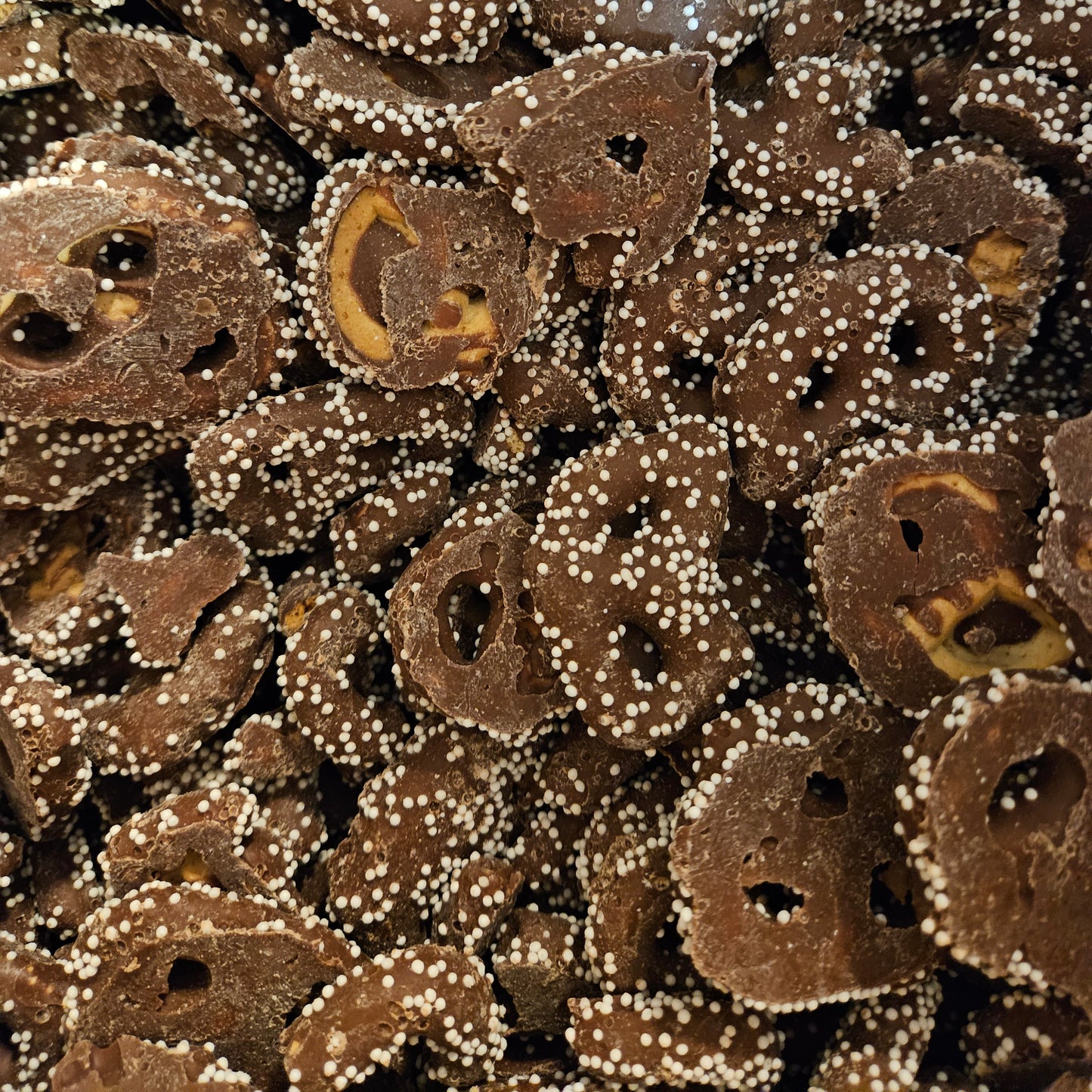 Chocolate S'mores Pretzels